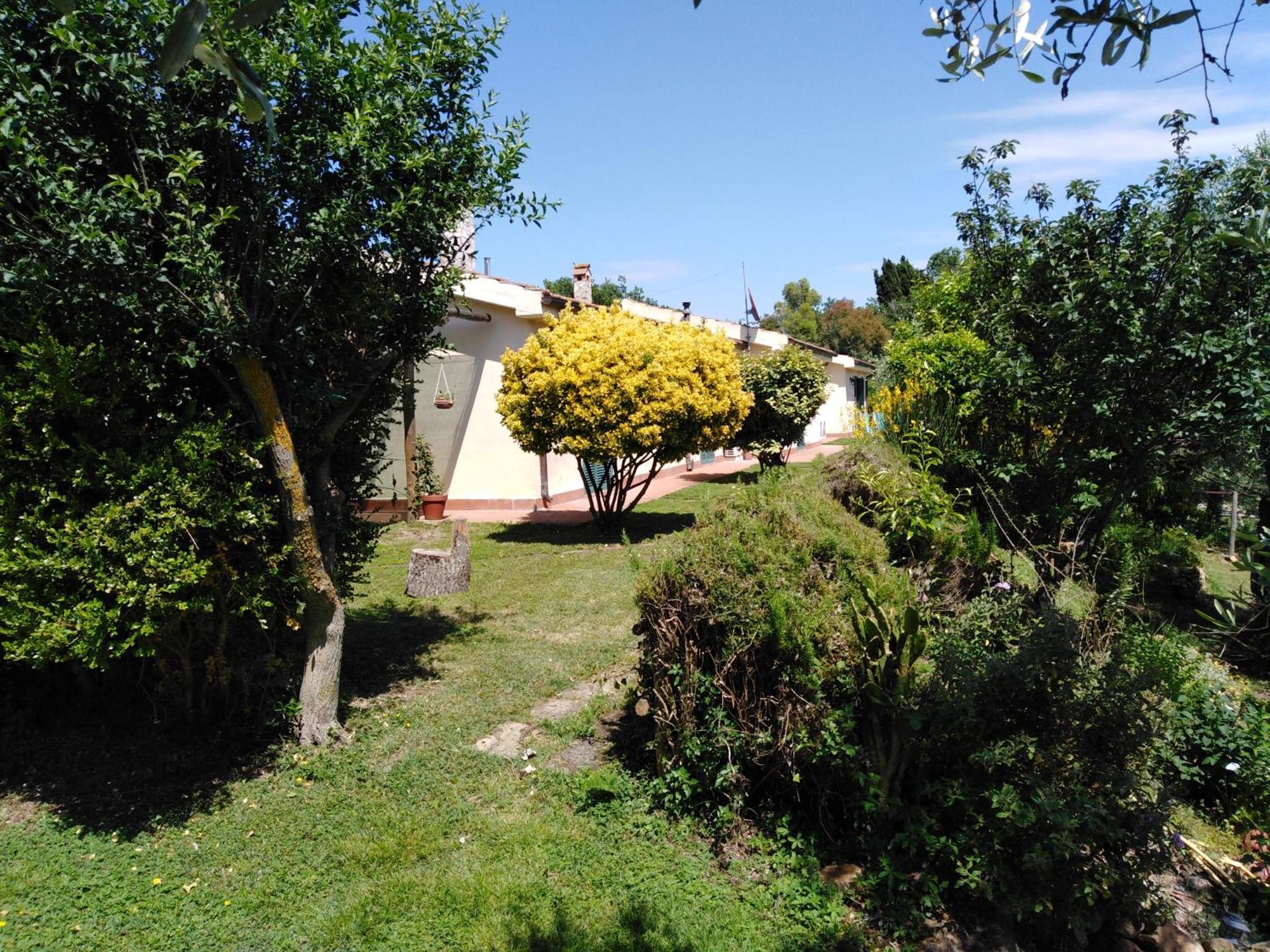 Agriturismo Le Colline Di קפאלביו מראה חיצוני תמונה